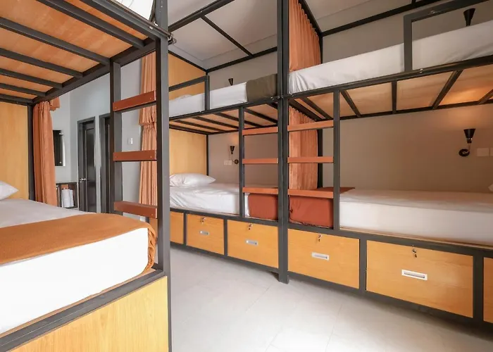 Hostel Castle Canggu (Bali)